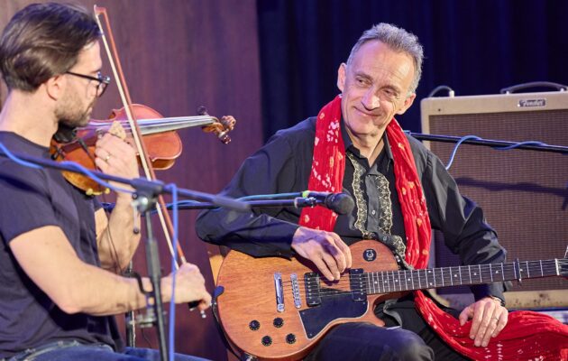 Justin Adams & Mauro Durante na Jazzinci