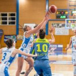 Basket, ŽBL: Trutnov - USK Praha 45:124