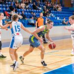 Basket, ŽBL: Trutnov - USK Praha 45:124