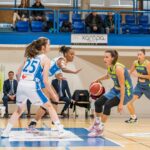 Basket, ŽBL: Trutnov - USK Praha 45:124