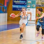Basket, ŽBL: Trutnov - USK Praha 45:124