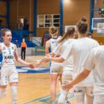 Basketbal, ŽBL - čtvrtfinále: Trutnov - USK Praha (35:86)