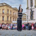 Cirk-UFF: průvod z náměstí k Uffu