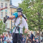 Cirk-UFF: průvod z náměstí k Uffu