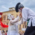 Cirk-UFF: průvod z náměstí k Uffu