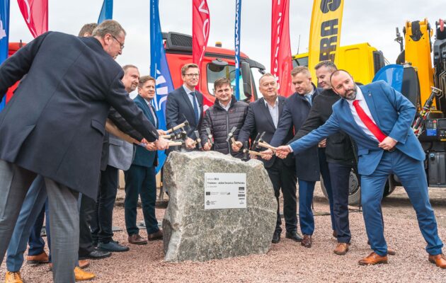 ŘSD začalo u Královce stavět dálnici D11 z Trutnova k hranicím