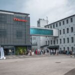 Odhalení sochy Nákup vozu v Autostylu