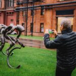 Odhalení nového sousoší a beseda s Romanem Kreuzigerem v EPO1