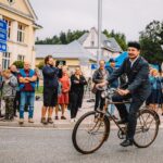 Odhalení sochy Jízda Veroniky Psotkové v Trutnově