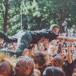 Druhý den punkového festivalu Pod Parou na Bojišti