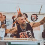 Druhý den punkového festivalu Pod Parou na Bojišti