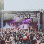 Druhý den punkového festivalu Pod Parou na Bojišti