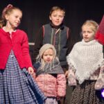 Folklorní soubor Hadářek při rozsvícení vánočního stromu v Trutnově