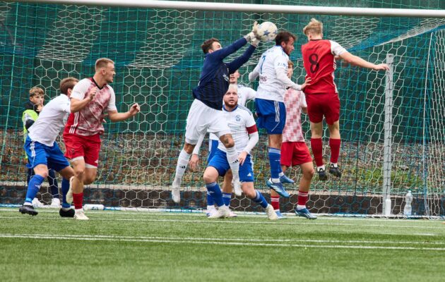 Nepříjemná ztráta. Po vyloučení Hofírka přišel obrat Ředic