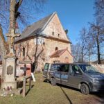 Opravená vitrážová okna ve St. Rokytníku