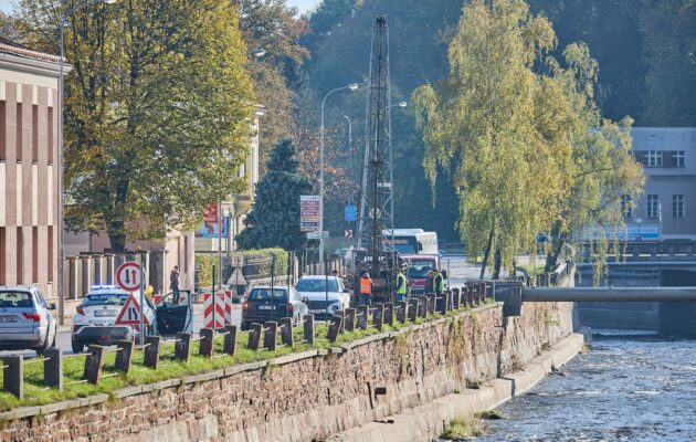 Horní okraj zdi je katastrofální, řekl odborník po průzkumných vrtech