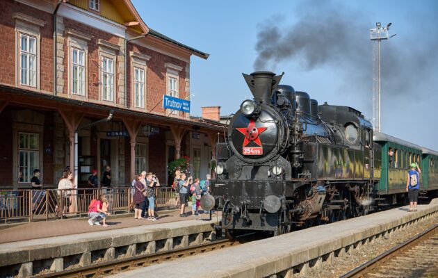 FOTO: Velkolepý den železnice v Trutnově přilákal značné množství lidí