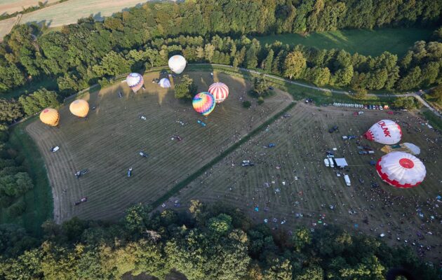 FOTO: Víkend patří fantastické podívané na balony vznášející se nad Rozkoší