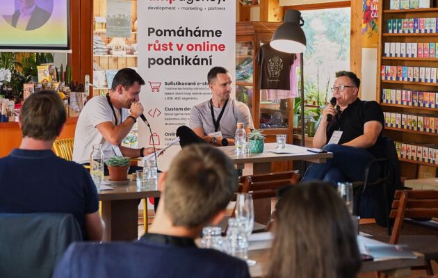 Byznys a inovace: Červený Kostelec hostil špičky české e-commerce scény