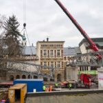 Instalace konstrukce druhého dílu lávky nad Struhou