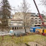 Instalace konstrukce druhého dílu lávky nad Struhou