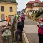 Instalace konstrukce druhého dílu lávky nad Struhou