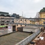 Instalace konstrukce druhého dílu lávky nad Struhou