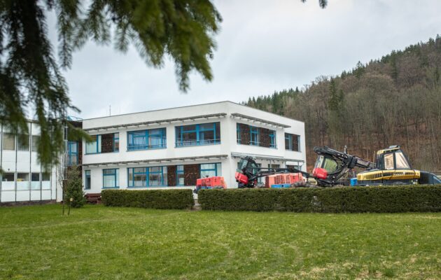 Nové moderní výukové středisko České lesnické akademie v Trutnově