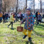 Lovci velikonočních vajíček na Dolcích