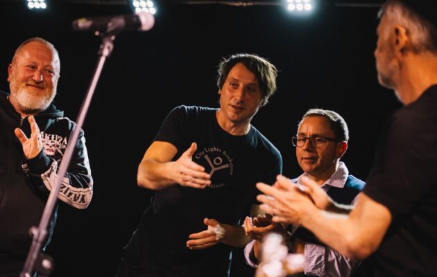 Lunapark v hlavě vyústil křtem básnické sbírky Jana Kunzeho Potom zhasni