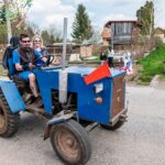 Průvod s přehlídkou zemědělských strojů a samohybů