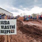 Průvod s přehlídkou zemědělských strojů a samohybů