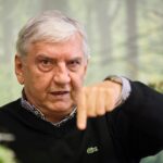 Herec Donutil v lesnické škole