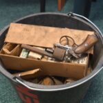 Nález historických zbraní při rekonstrukci soudu v Trutnově