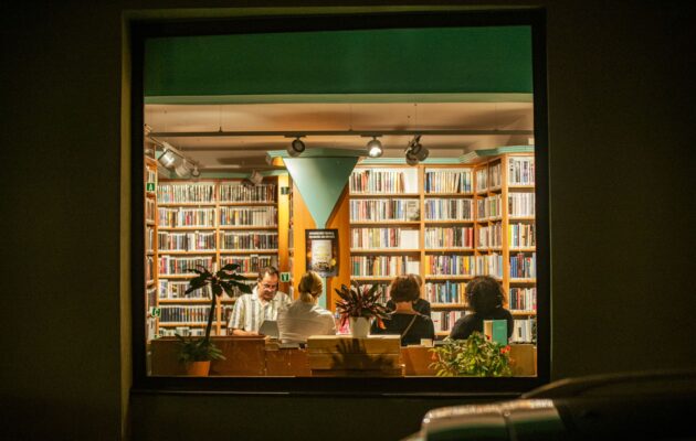 FOTO: Noc plná příběhů přiblížila současnou evropskou literaturu