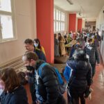 Pečení pro Ukrajinu na trutnovském gymnázium