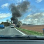 Na silnici u slona začalo hořet auto za jízdy