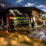 Požár ve Zlaté Olešnici, uhořelo 150 krav