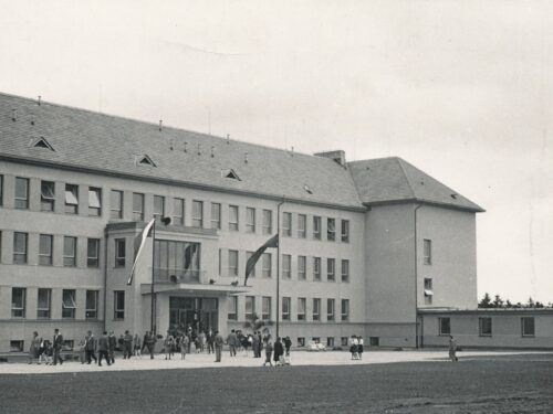 Proměny Trutnova (282): Základní škola v Komenského ulici