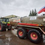 Protestní jízda zemědělců v Trutnově