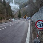 Bourání mostů na silnici do Pece pod Sněžkou