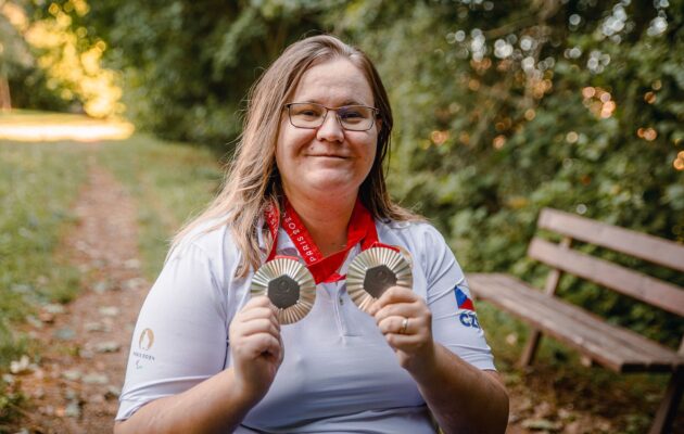 Stříbrná Šárka 2: kapitola Paříž