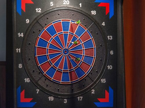 Šipky pro děti a teenagery. Poslední Master mládeže láká nové talenty