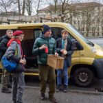 Skauti přivezli do Trutnova betlémské světlo