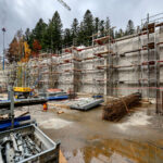 Stavba retenční nádrže pro zasněžování v Janských Lázních