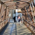 Trutnov vymění skleněnou lávku a opraví náměstí Hraničářů