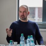 Výroba sochy Karla IV. ve firmě Kasper Kovo