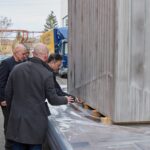 Výroba sochy Karla IV. ve firmě Kasper Kovo