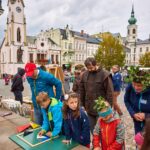 Sundání draka z věže Staré radnice
