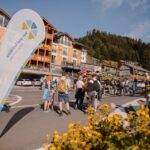 Svatovavřinecká pouť, pěší výstup na vrchol Sněžky